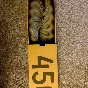 Yeezy Adidas 450